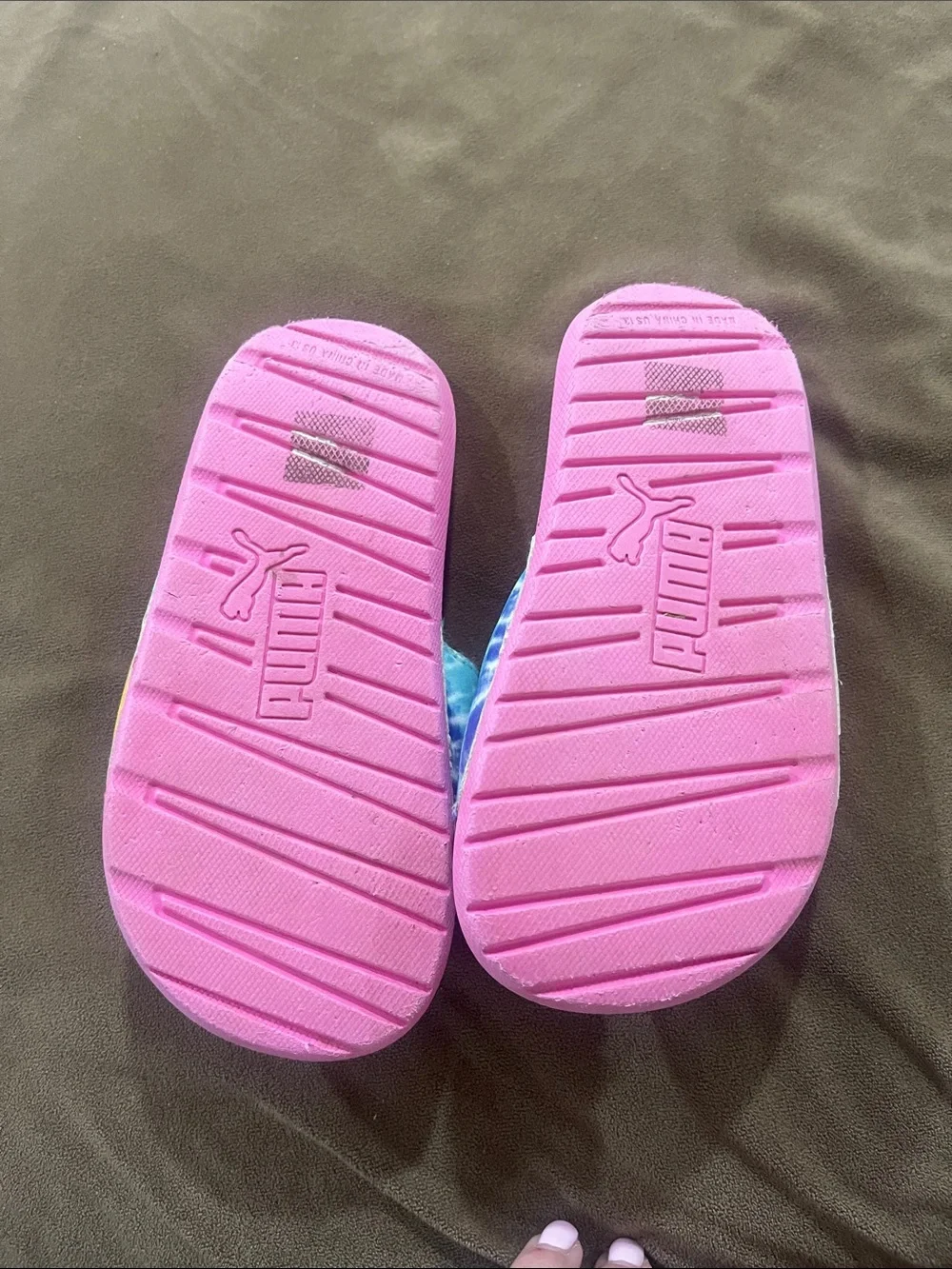 Puma Kids Pink Slides with Rainbow Tie-Dye Strap